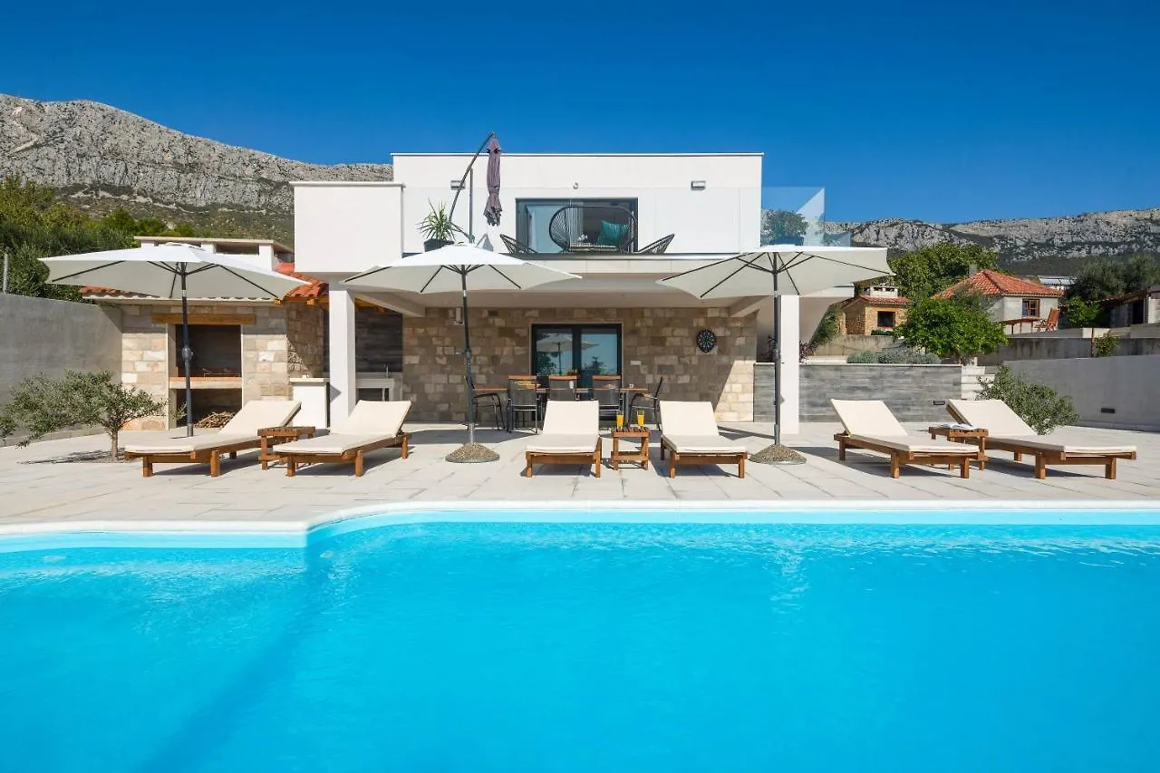Vila Petra Divine S Grijanim Bazenom Villa Kastela