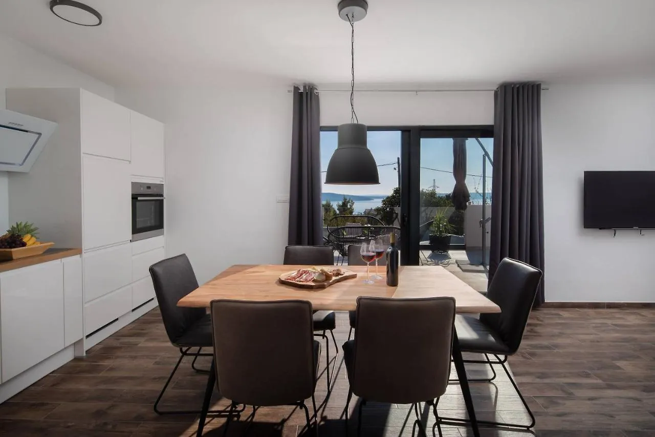 Vila Petra Divine S Grijanim Bazenom Villa Kastela