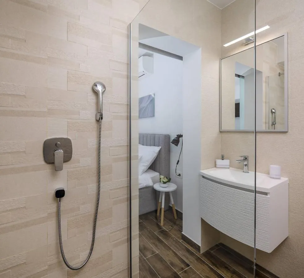 Vila Petra Divine S Grijanim Bazenom Villa Kastela